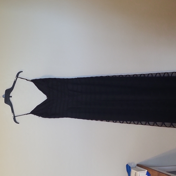 Tadashi Black Crepe Gown 100% Silk Figure-loving Draping Throughout Size 10 - Picture 7 of 14